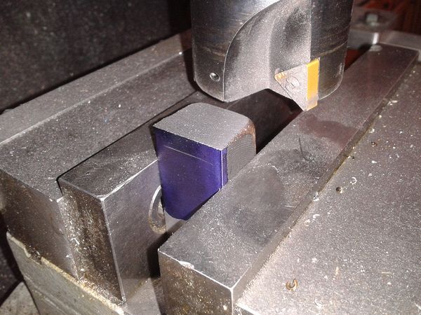 Cuttingthe Yoke Block to length
