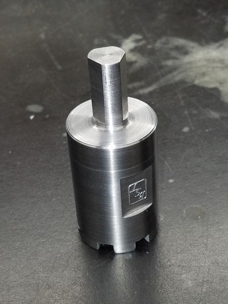 Drive end view of stub adapter
