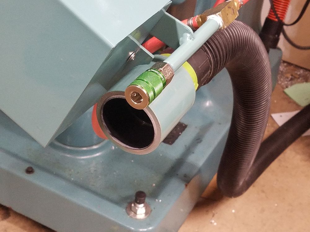 Air and Vacuum Connections