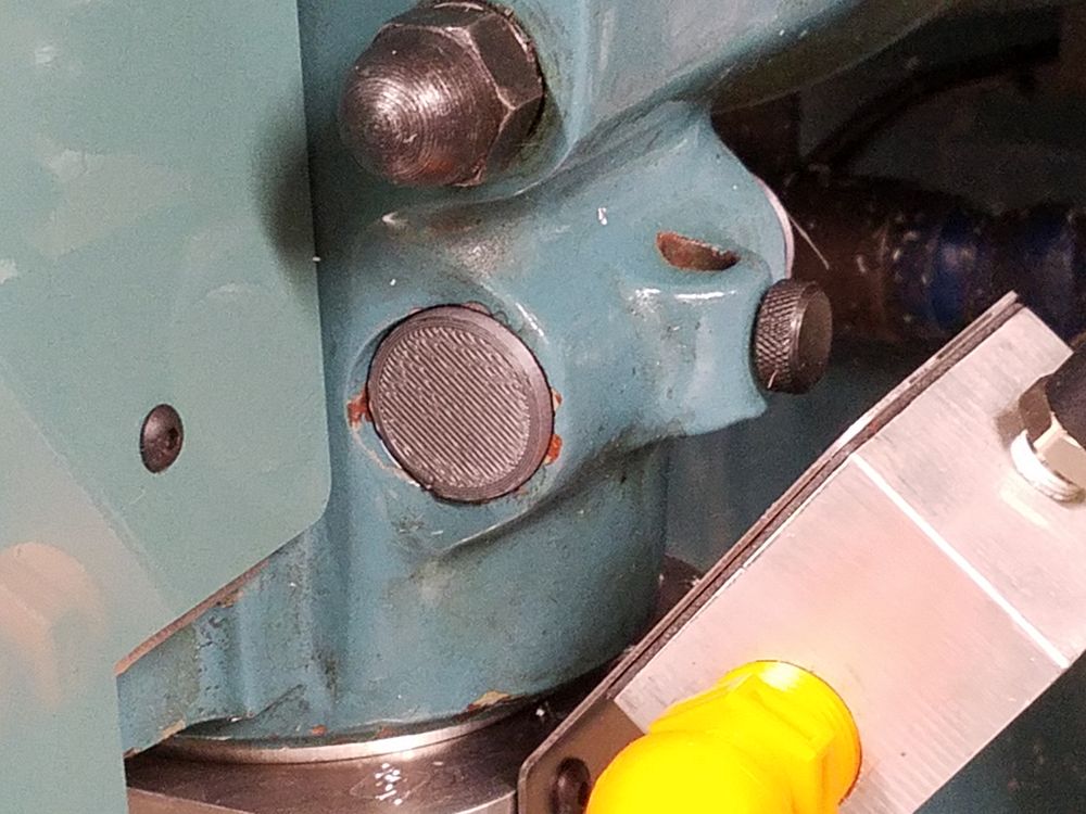 Quill Lock Plug