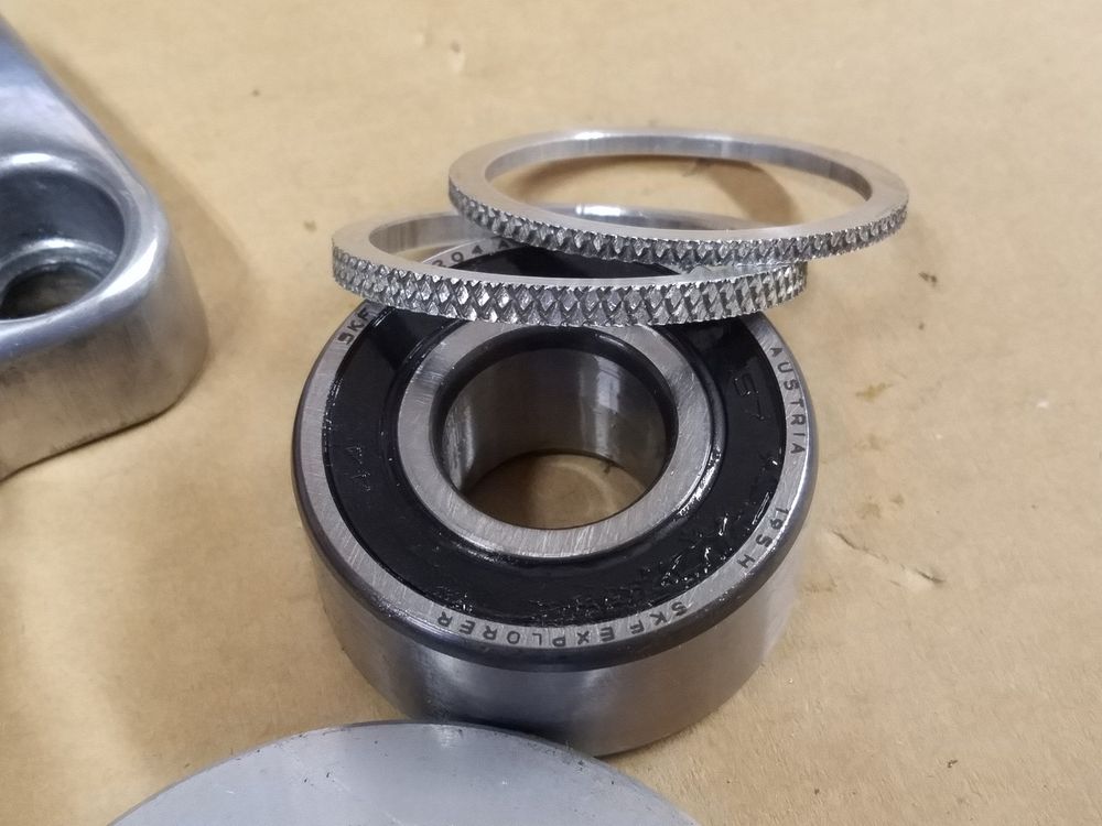 Right Bearing Mount II