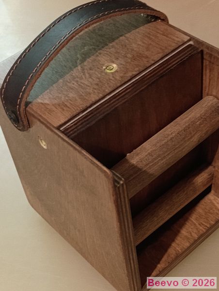 Pinhole w/ Bubble Levels